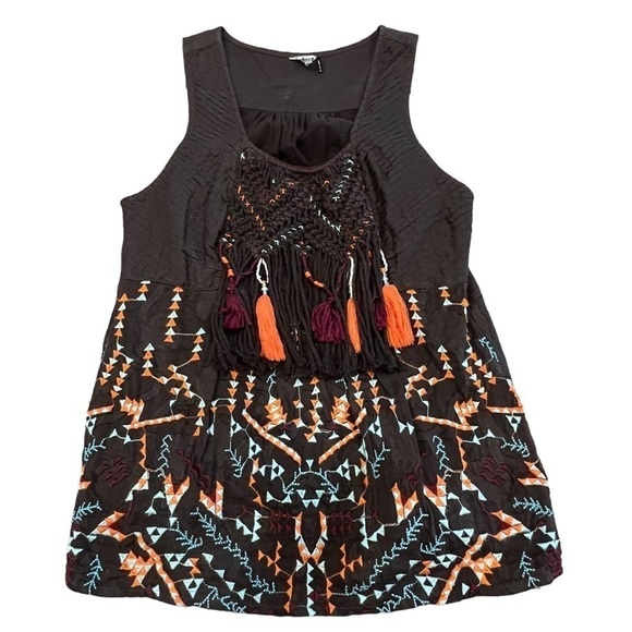 Akemi + Kin “Rigmarole” Boho Top, Size X Small - Picture 4 of 16